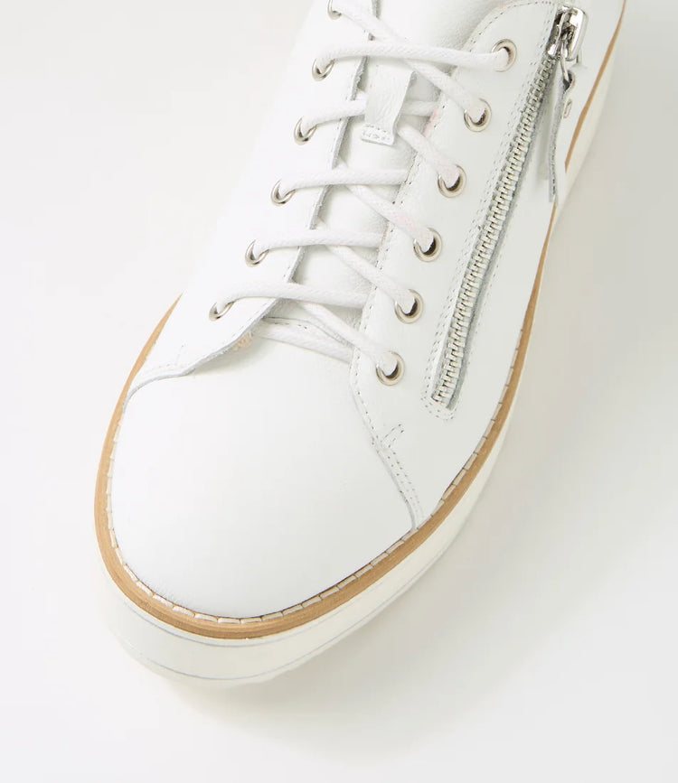 Nabie | White