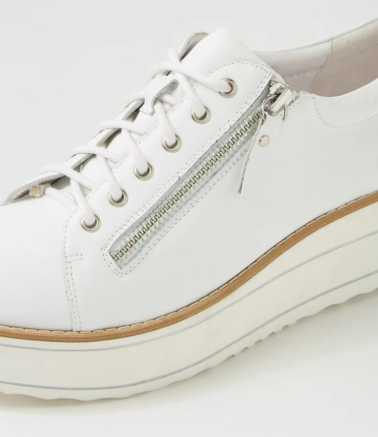 Nabie | White