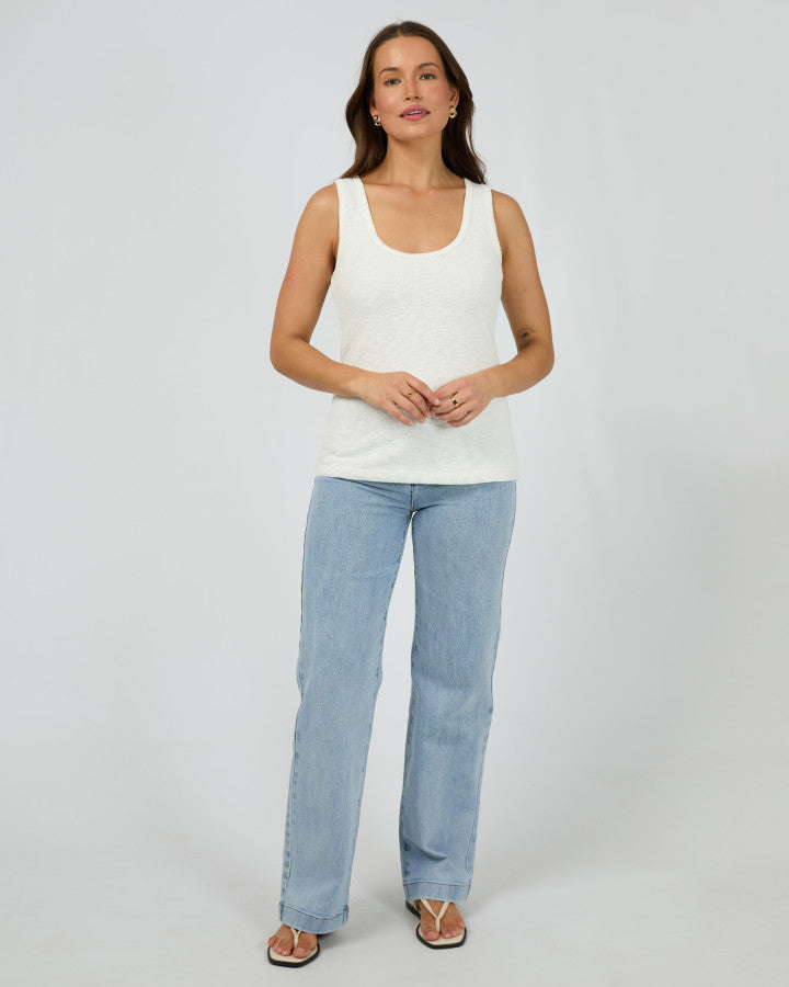 Leonie Tank