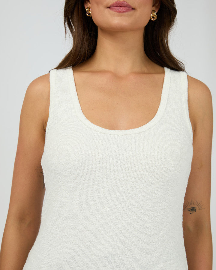 Leonie Tank