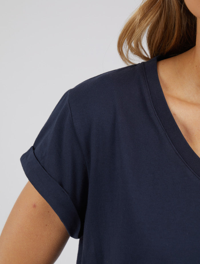 Manly Vee Tee | Navy