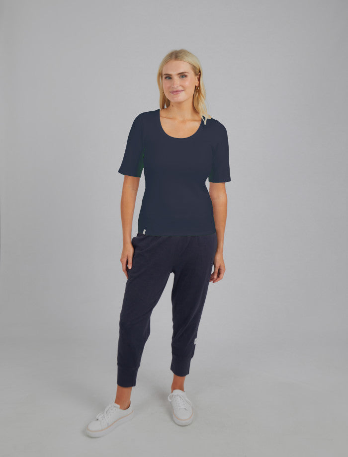 Rib Scoop Tee | Navy
