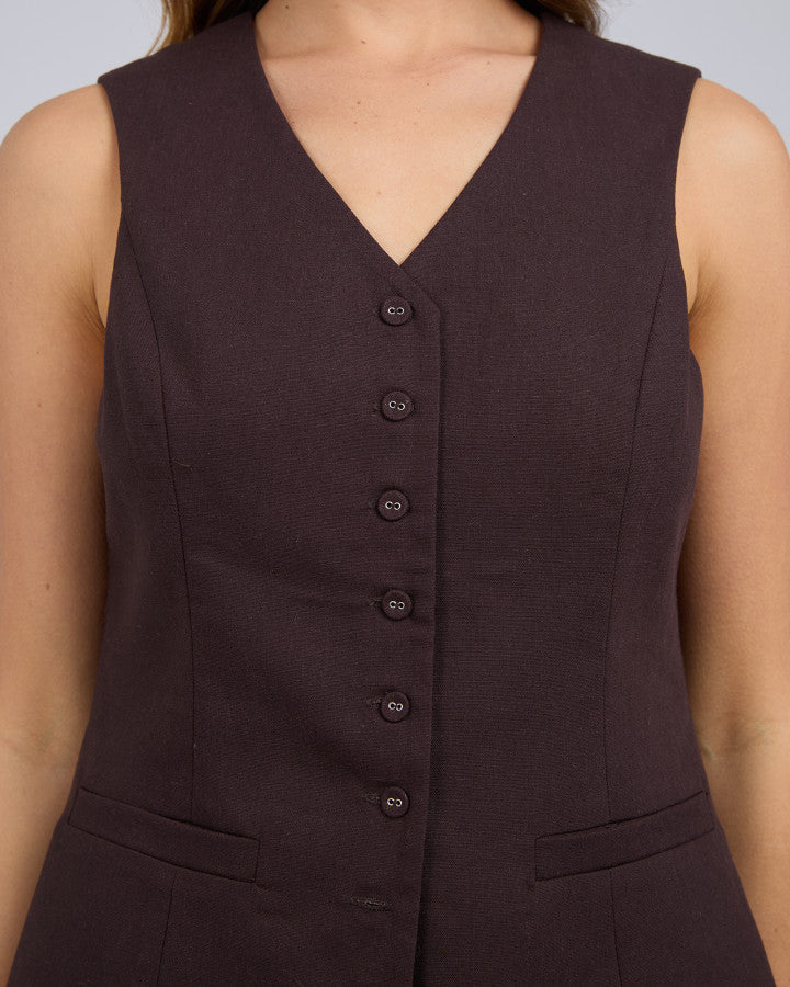 Tallow Vest | Chocolate