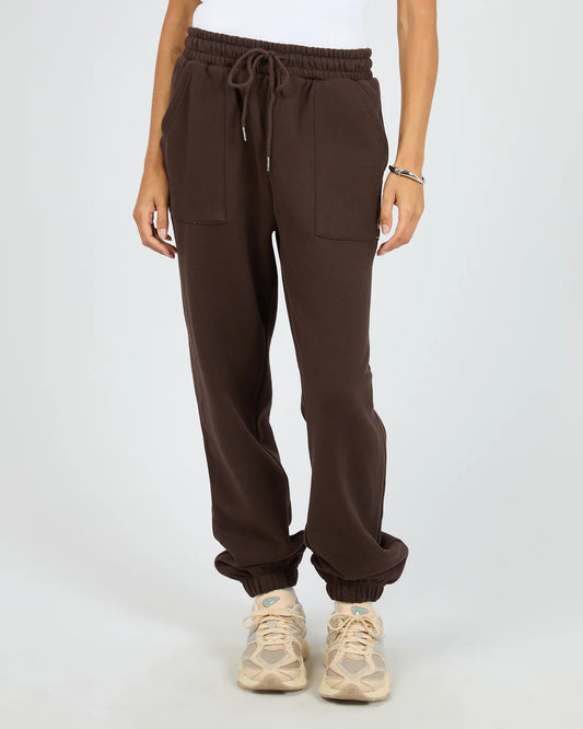 Silent Luxe Cuffed Trackpant | Chocolate