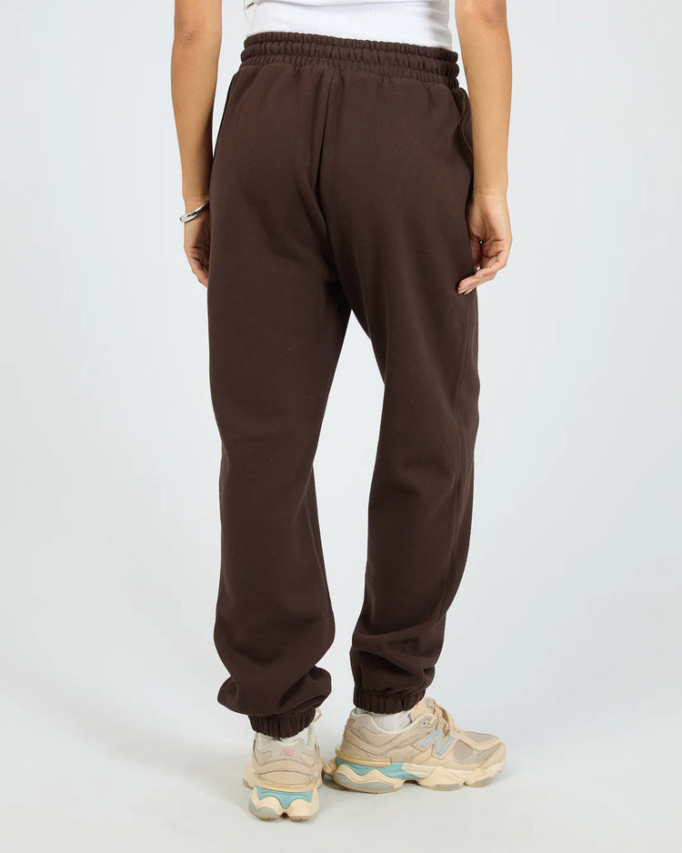 Silent Luxe Cuffed Trackpant | Chocolate