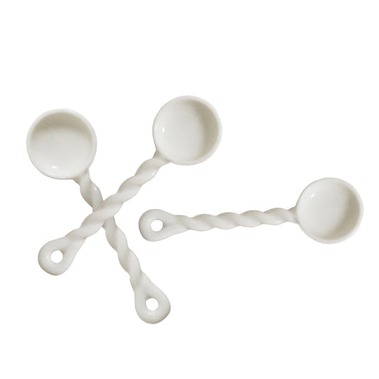 Vintage Table Set of 3 Spoons / Vanilla