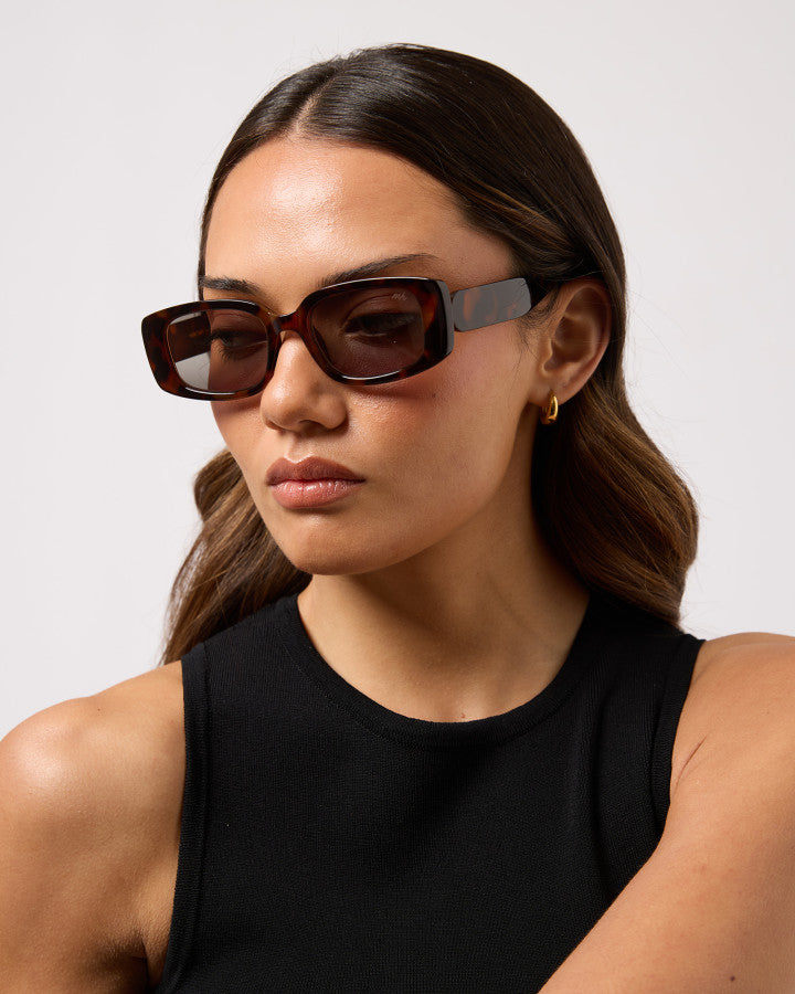 Freja Sunglasses | Tortoise
