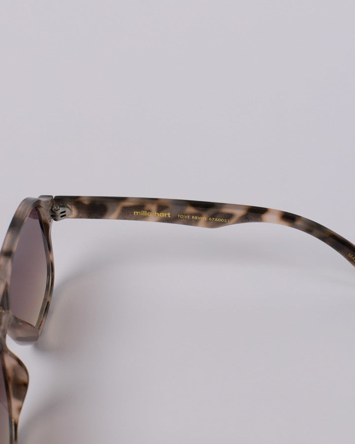 Tove Sunglasses | Tortoise