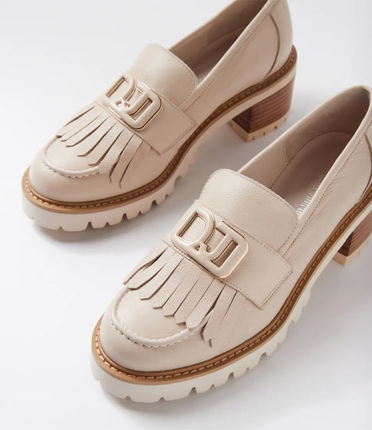 Mykah | Almond