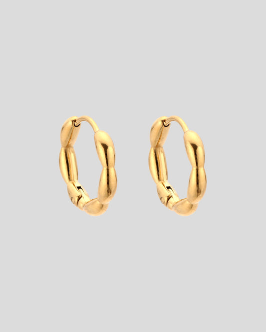 Lova Huggie Earrings | Gold