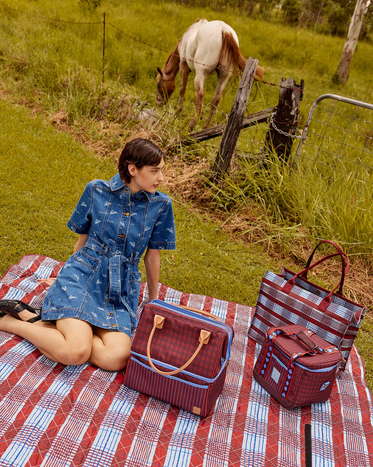Picnic Rug | The Gatherer | Mulberry