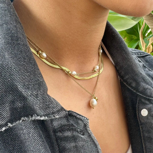 Sidewalk Gold Necklace