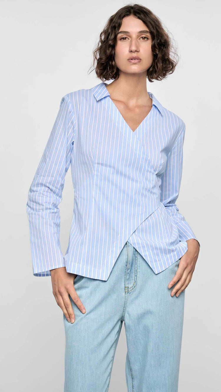 Ayra Wrap Top
