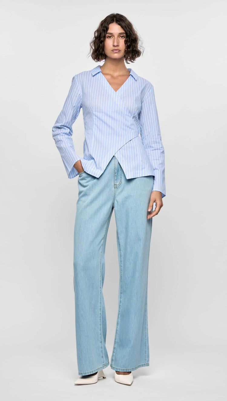 Ayra Wrap Top