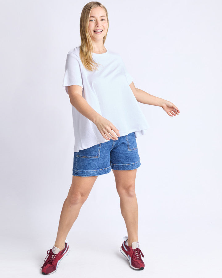 Daisy Tee