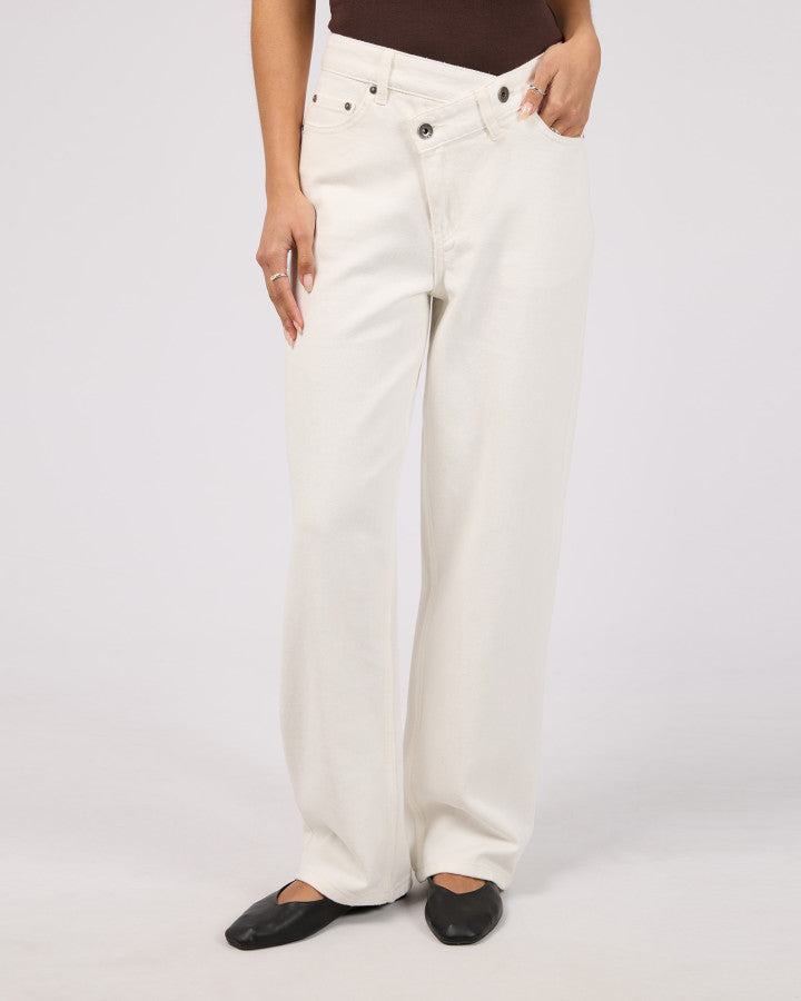 Darcy Wrap Around Baggy Jean | White