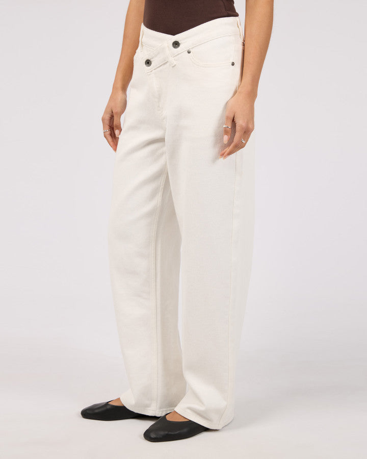 Darcy Wrap Around Baggy Jean | White