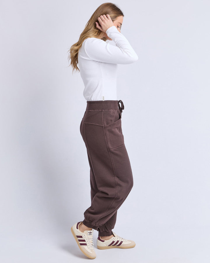 Leo Trackpant | Coffee