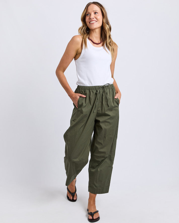 Lund Barrel Leg Pant