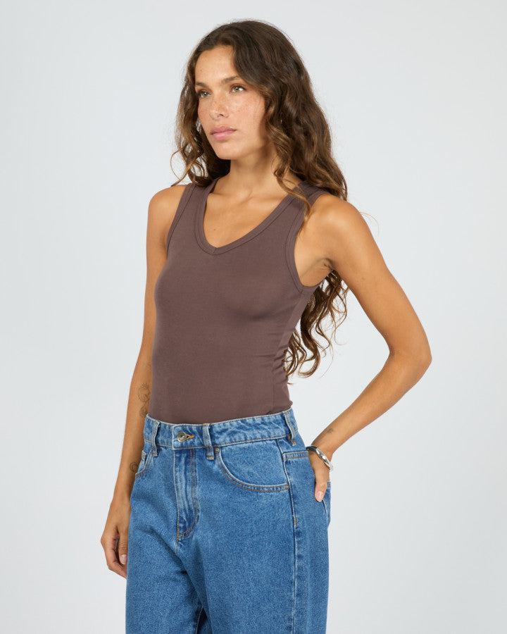 Luxe Rib Vee Tank | Choc