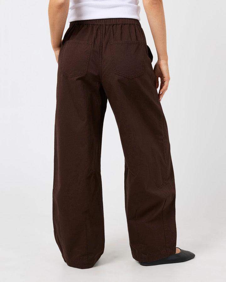 Margo Barrel Pant | Choc