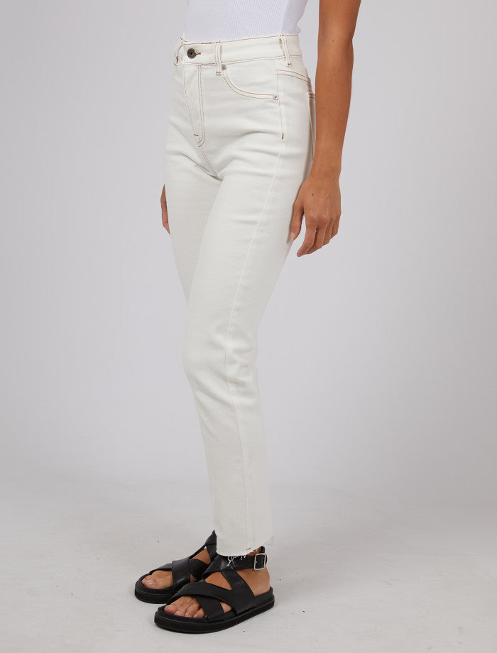 Monica Mom Comfort Jean | Vintage White