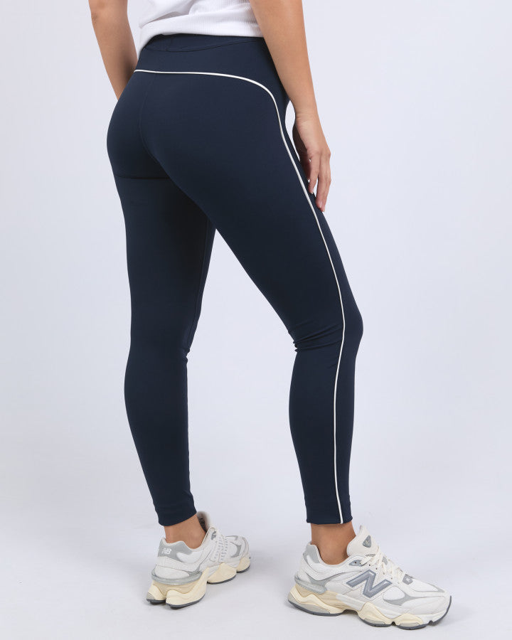 Piping Legging