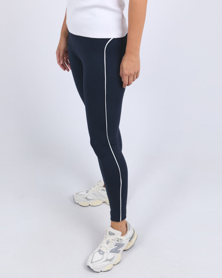 Piping Legging