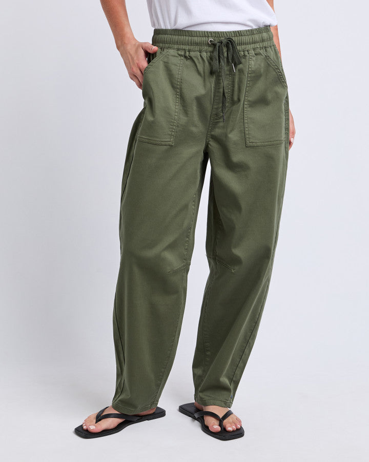 Quinn Barrel Jogger |  Basil