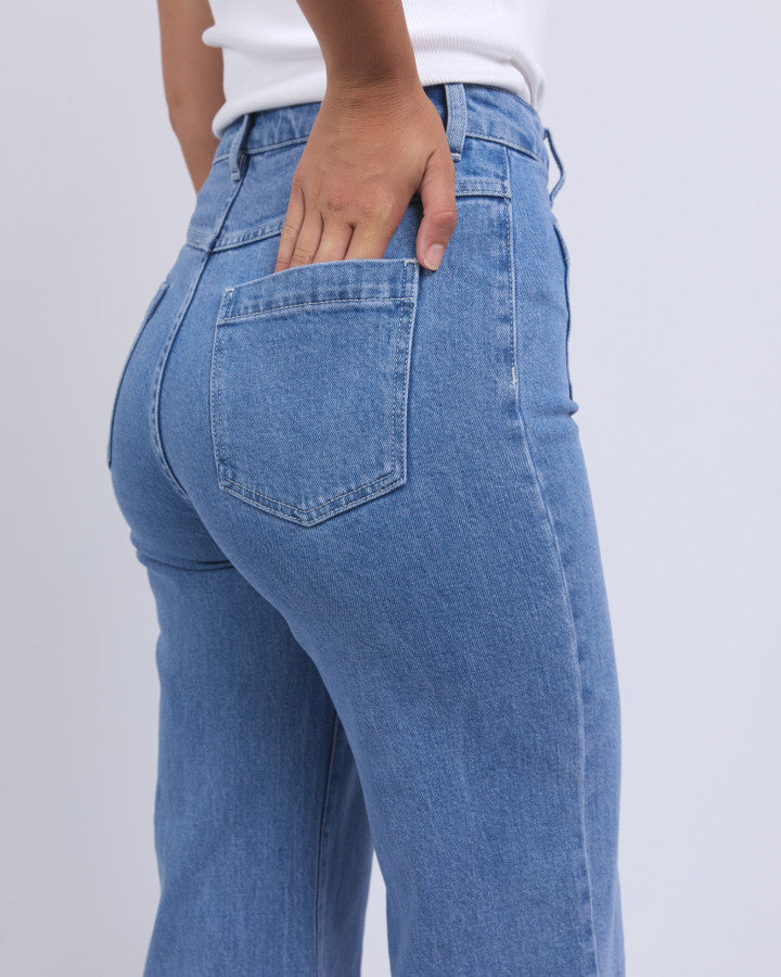 Sarah Crop Jean | Light Blue
